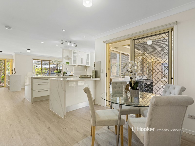 25 Solandra Crescent, Calamvale QLD 4116