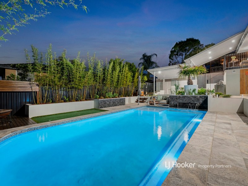 11 Danina Street, Mansfield QLD 4122