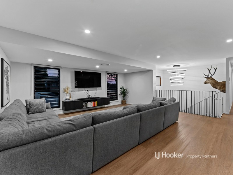 11 Danina Street, Mansfield QLD 4122