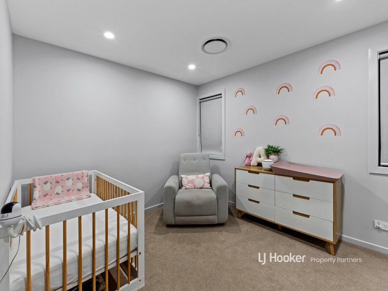 11 Danina Street, Mansfield QLD 4122