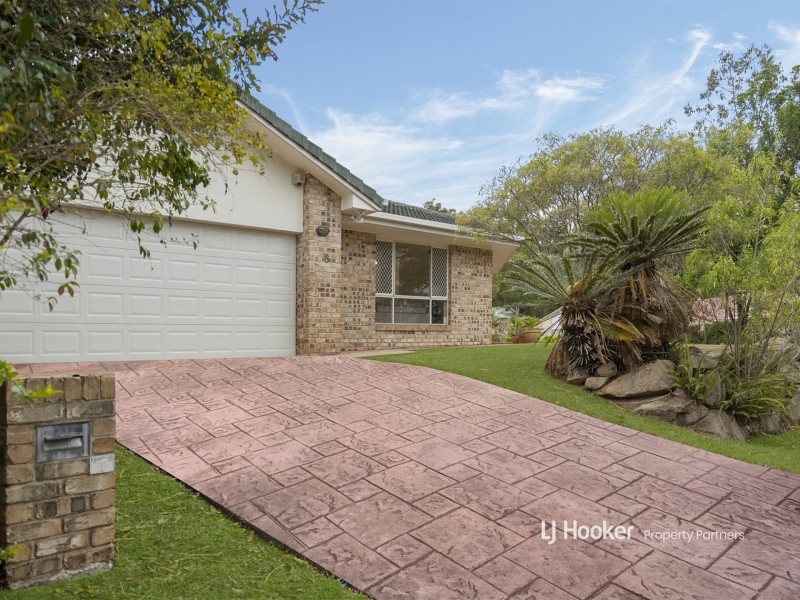 8 Forbes Place, Eight Mile Plains QLD 4113