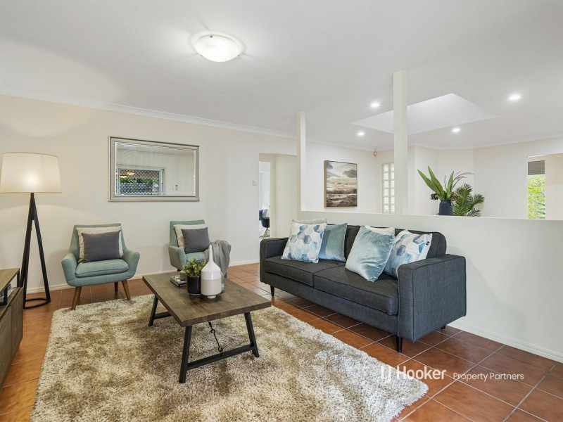 8 Forbes Place, Eight Mile Plains QLD 4113