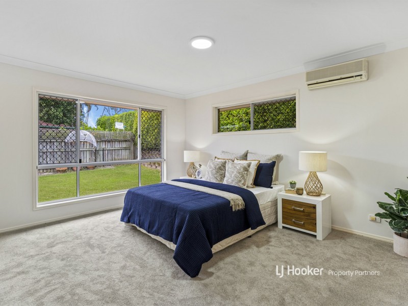 8 Forbes Place, Eight Mile Plains QLD 4113