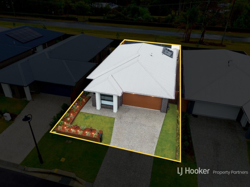 31 Hilltop Circuit, Pallara QLD 4110