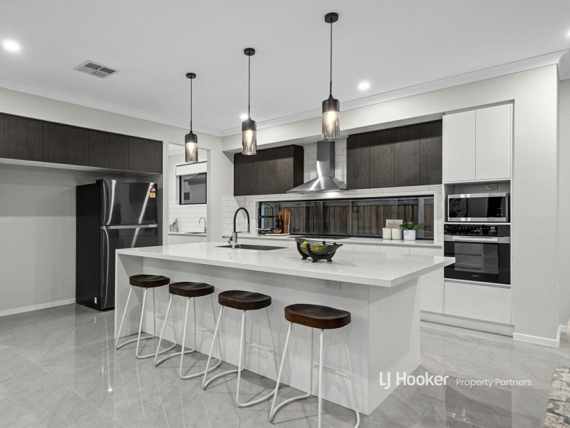 46 Parolin Parade, Rochedale QLD 4123