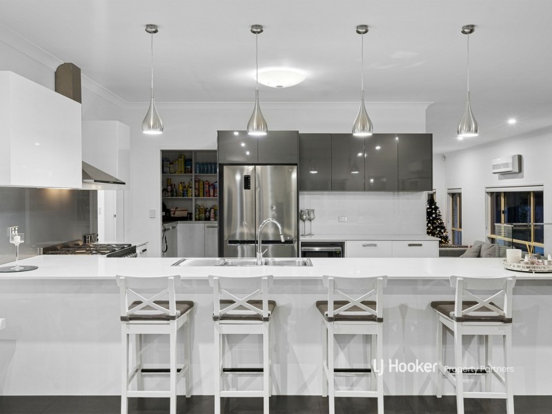 19 Superior Place, Parkinson QLD 4115