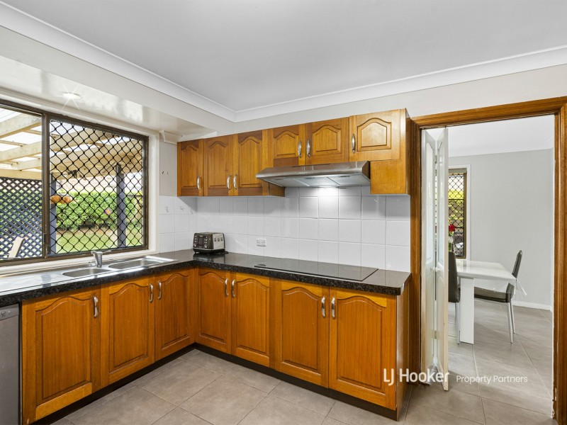 4 Nanga Place, Eight Mile Plains QLD 4113