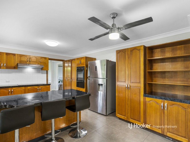 4 Nanga Place, Eight Mile Plains QLD 4113