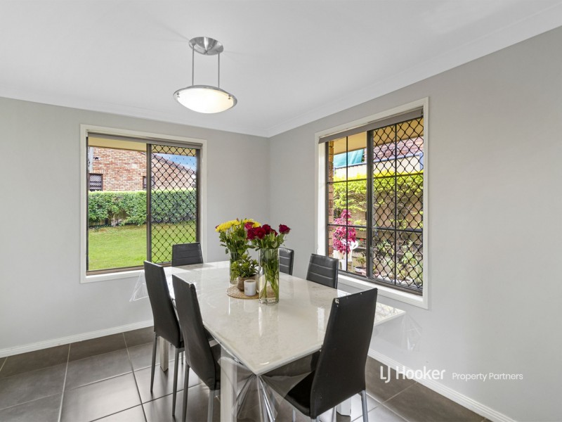 4 Nanga Place, Eight Mile Plains QLD 4113