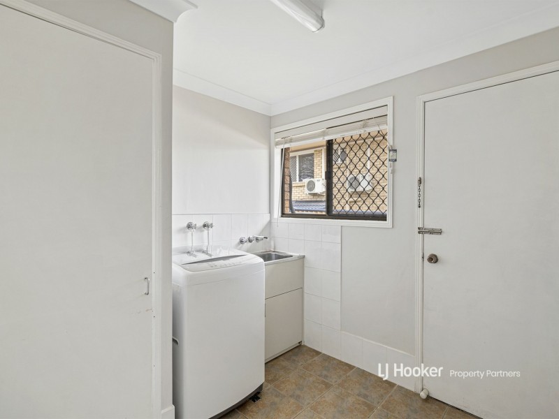 4 Nanga Place, Eight Mile Plains QLD 4113