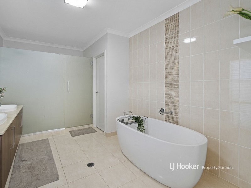 28 Langford Street, Eight Mile Plains QLD 4113