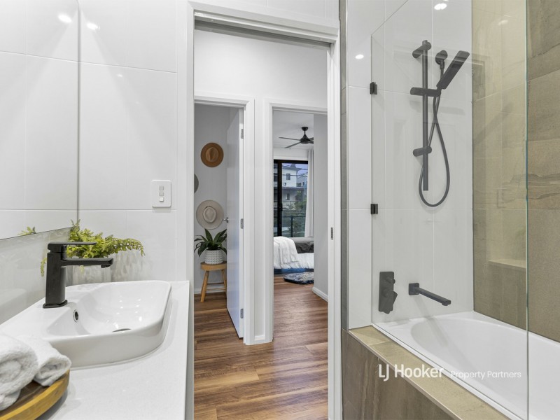 2/27 Clausen Street, Mount Gravatt East QLD 4122