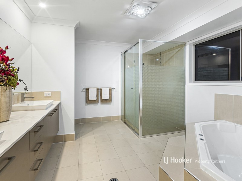 22 Willowleaf Close, Stretton QLD 4116