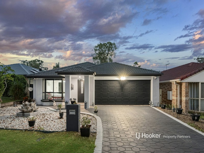 15 Danbulla Crescent, Forest Lake QLD 4078