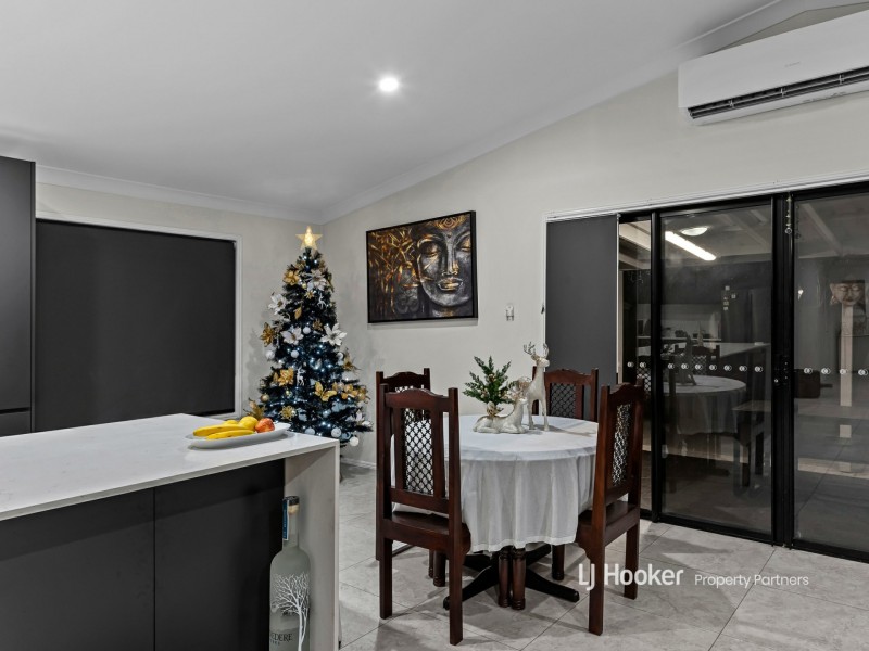 15 Danbulla Crescent, Forest Lake QLD 4078