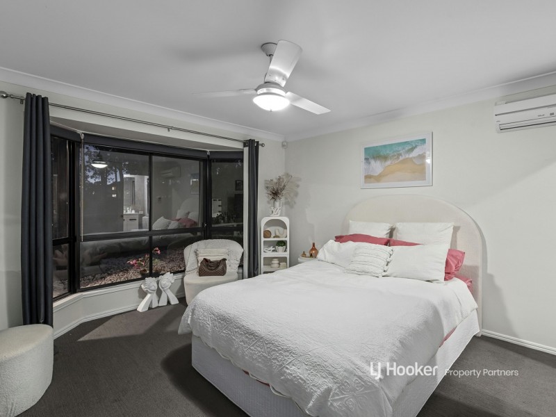 15 Danbulla Crescent, Forest Lake QLD 4078