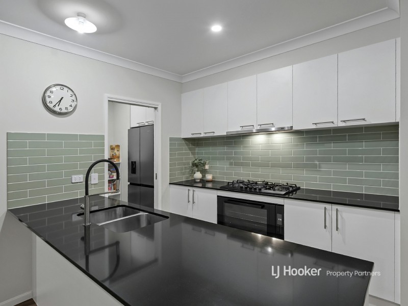 71 Davidson Circuit, Park Ridge QLD 4125