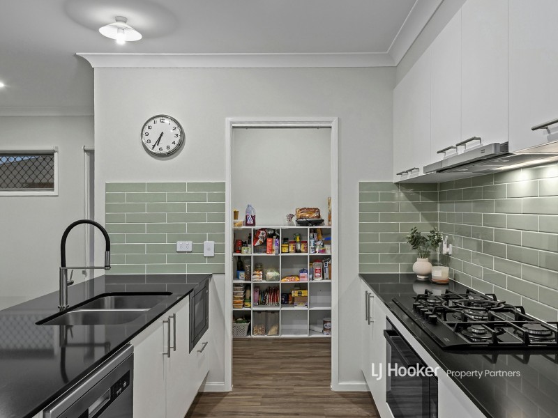 71 Davidson Circuit, Park Ridge QLD 4125