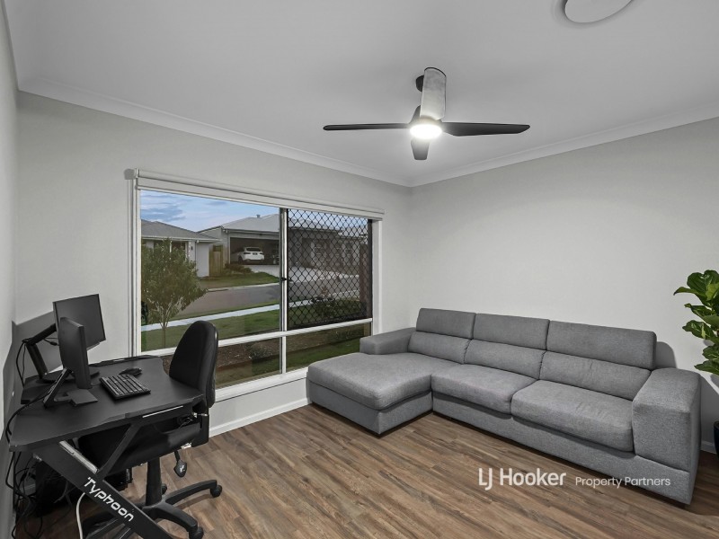 71 Davidson Circuit, Park Ridge QLD 4125