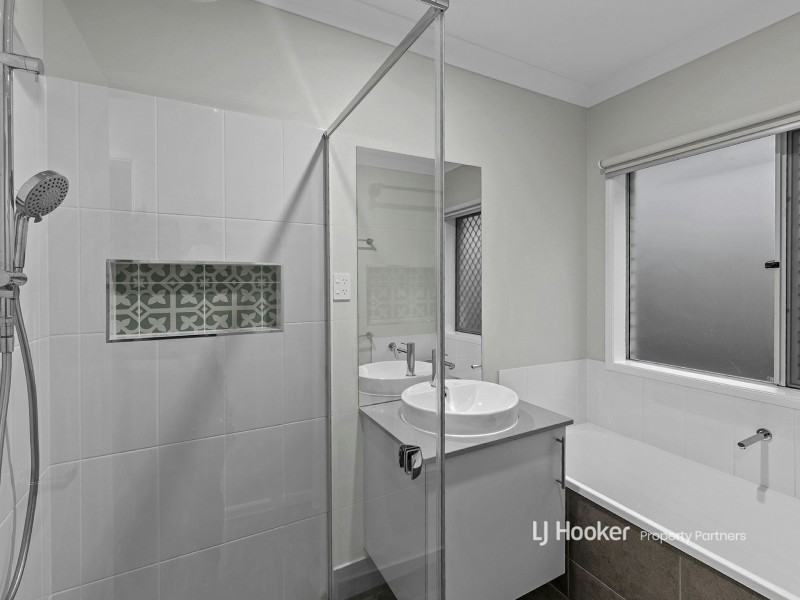 71 Davidson Circuit, Park Ridge QLD 4125