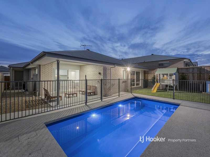 71 Davidson Circuit, Park Ridge QLD 4125