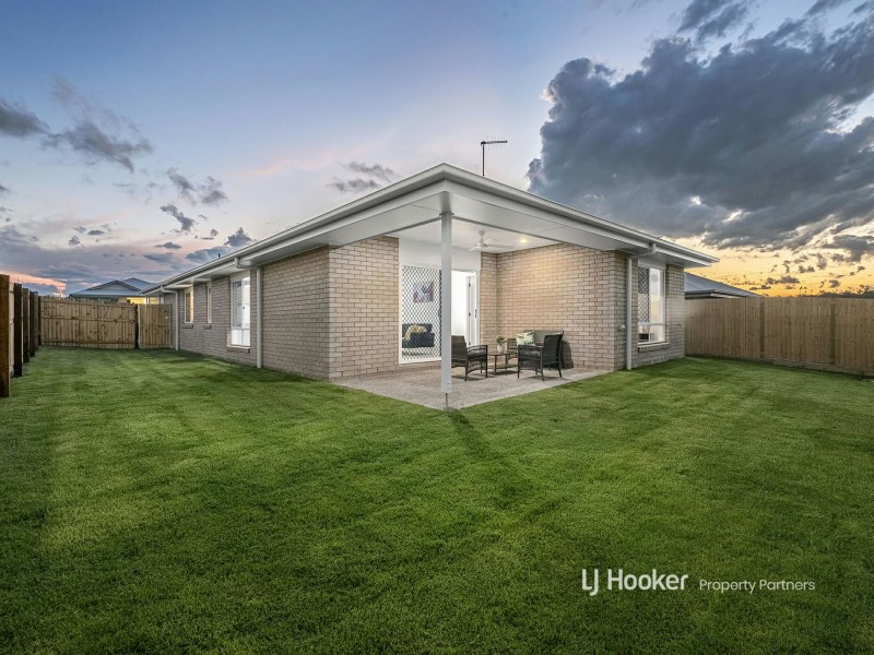 1 Black Cherry Street, Park Ridge QLD 4125