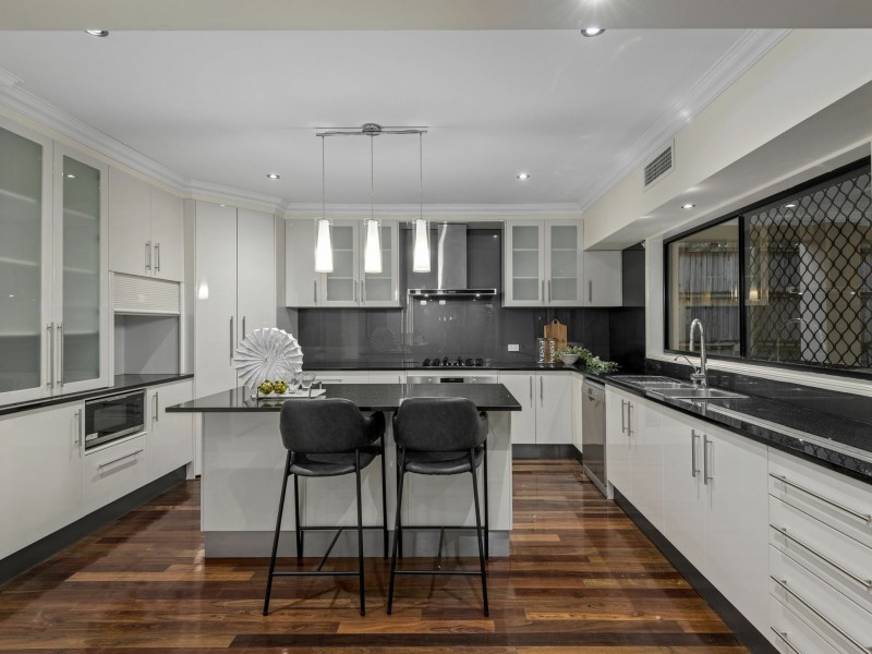 2 Trevi Close, Eight Mile Plains QLD 4113