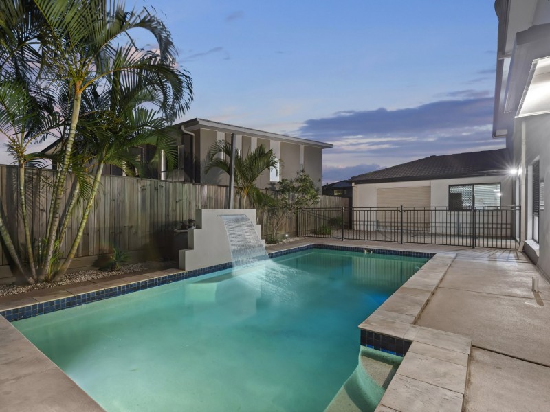 2 Trevi Close, Eight Mile Plains QLD 4113