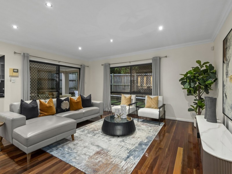 2 Trevi Close, Eight Mile Plains QLD 4113