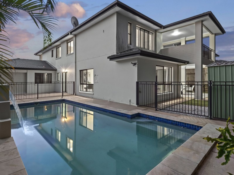 2 Trevi Close, Eight Mile Plains QLD 4113