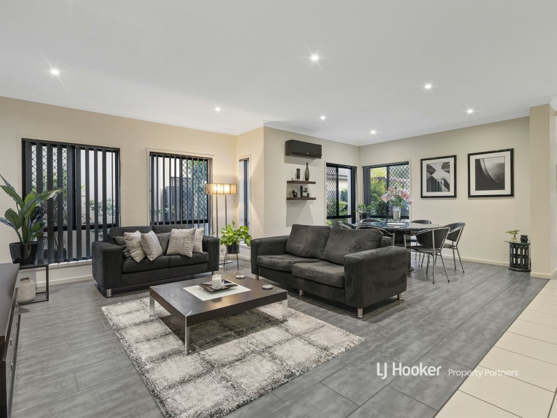 15 Aldea Place, Stretton QLD 4116