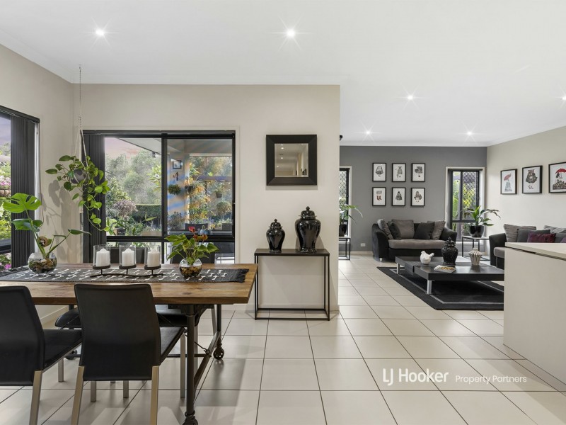 15 Aldea Place, Stretton QLD 4116