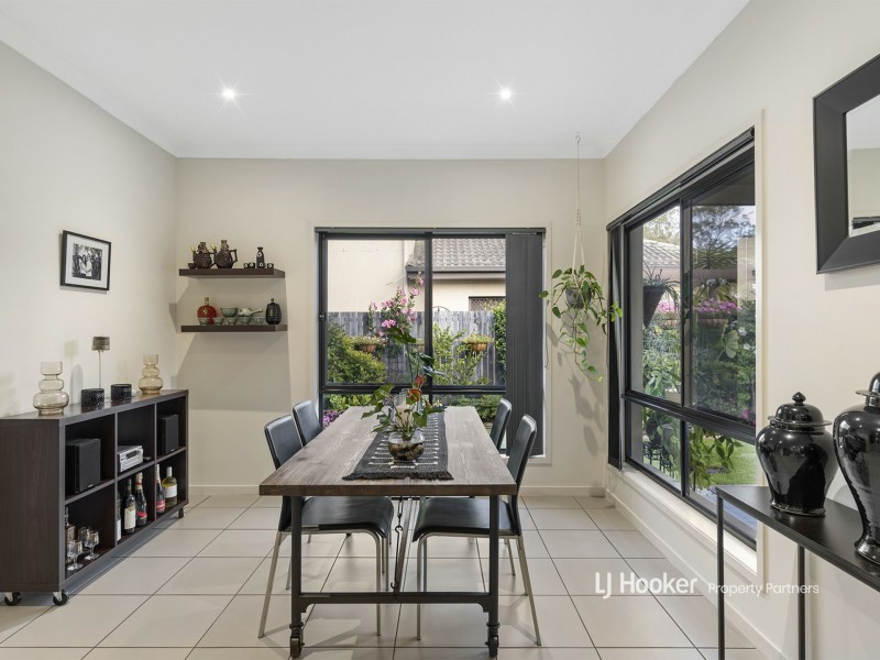 15 Aldea Place, Stretton QLD 4116