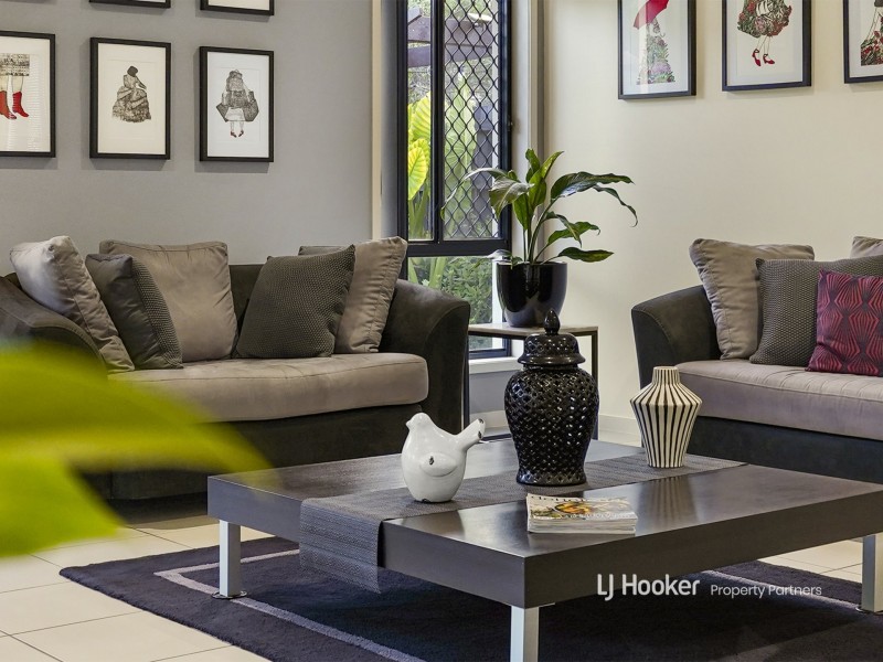 15 Aldea Place, Stretton QLD 4116