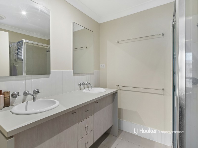 15 Aldea Place, Stretton QLD 4116