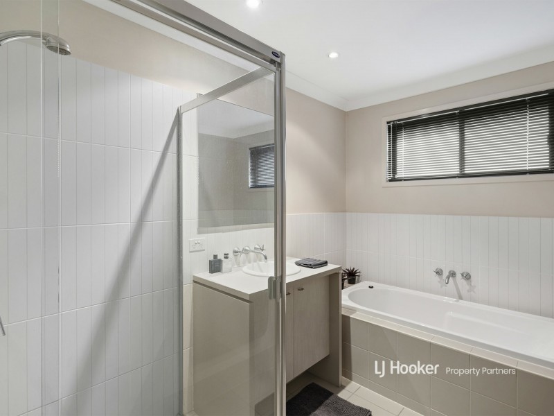 15 Aldea Place, Stretton QLD 4116