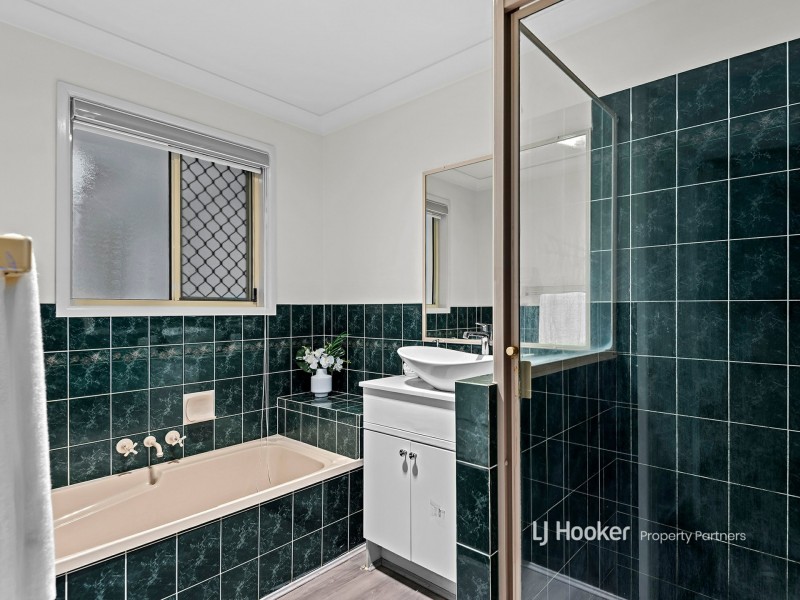 34 St Clair Crescent, Wishart QLD 4122