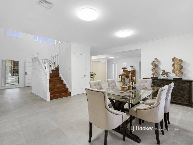 11 Poinciana Crescent, Stretton QLD 4116
