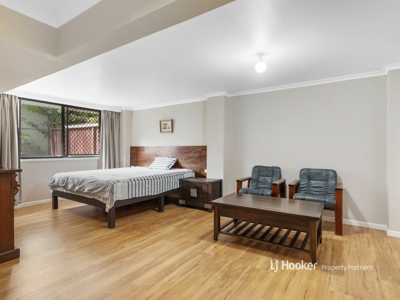 35 Enford Street, Hillcrest QLD 4118