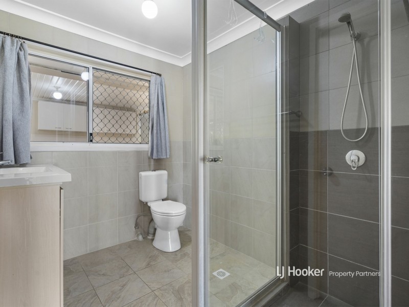 35 Enford Street, Hillcrest QLD 4118