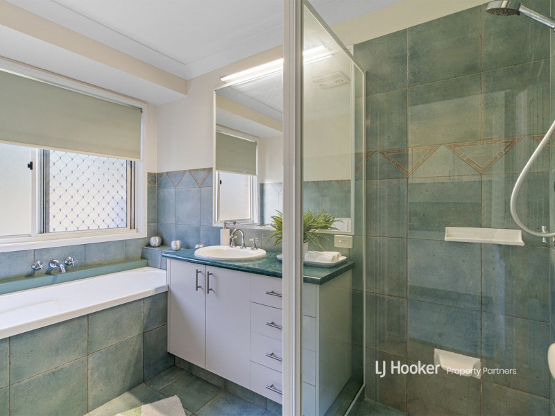 15 St John Close, Parkinson QLD 4115