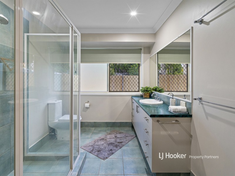 15 St John Close, Parkinson QLD 4115