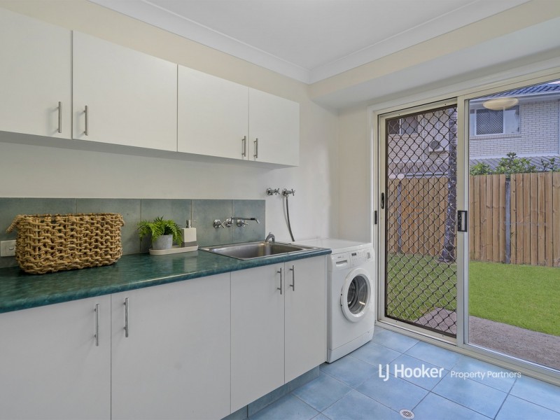 15 St John Close, Parkinson QLD 4115