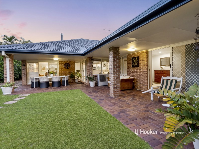 15 St John Close, Parkinson QLD 4115