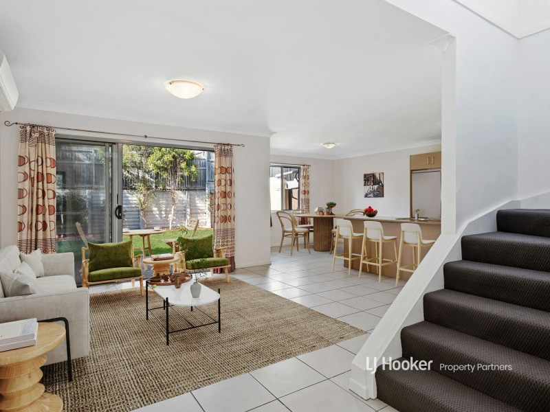 17/2 Diamantina Street, Calamvale QLD 4116