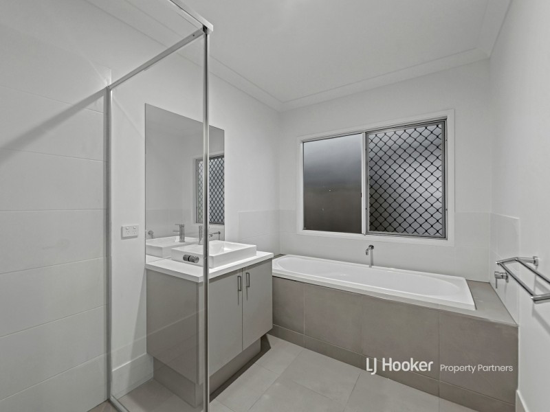49 Tulip Tree Street, Park Ridge QLD 4125