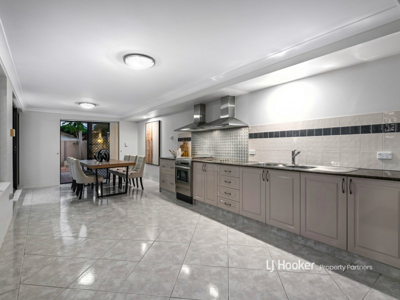 11-13 Sunnybrae Street, Sunnybank QLD 4109