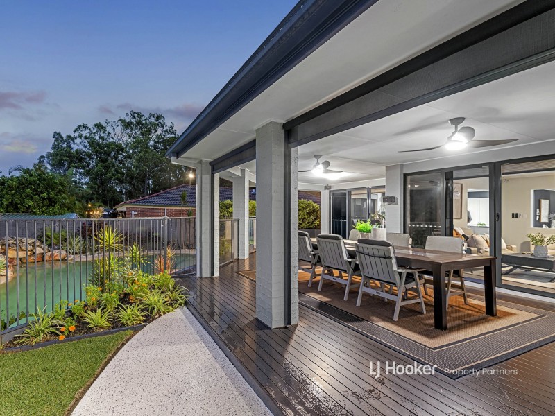 25 Berkshire Crescent, Wishart QLD 4122