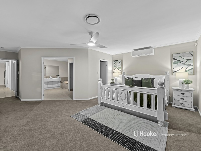 25 Berkshire Crescent, Wishart QLD 4122