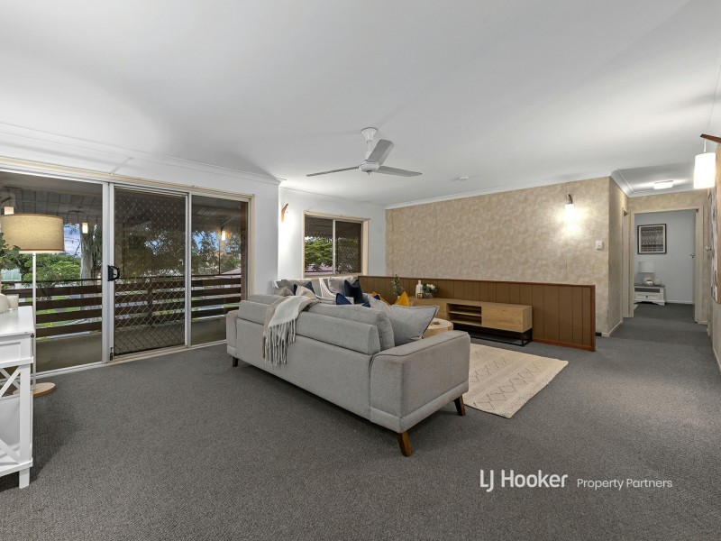 49 Chauvin Street, Robertson QLD 4109